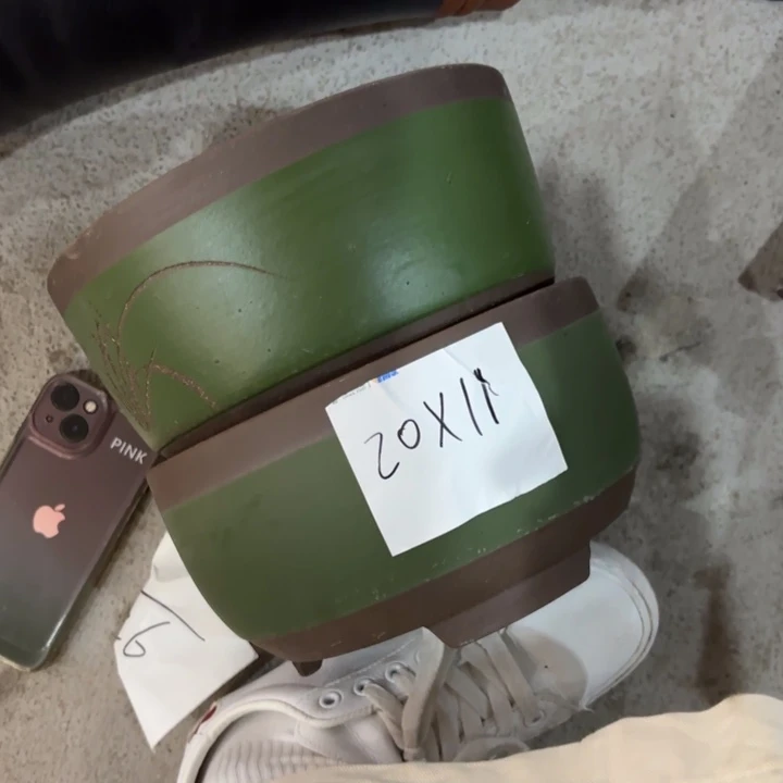 花盆紫砂紫砂的颜色