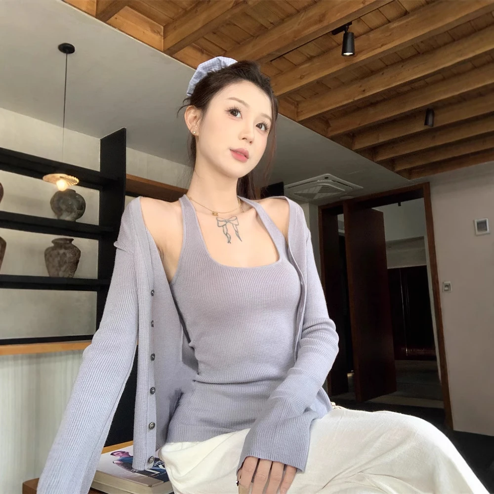 实拍~针织开衫外套女春秋长袖薄款挂脖背心上衣两件套装韩版女装