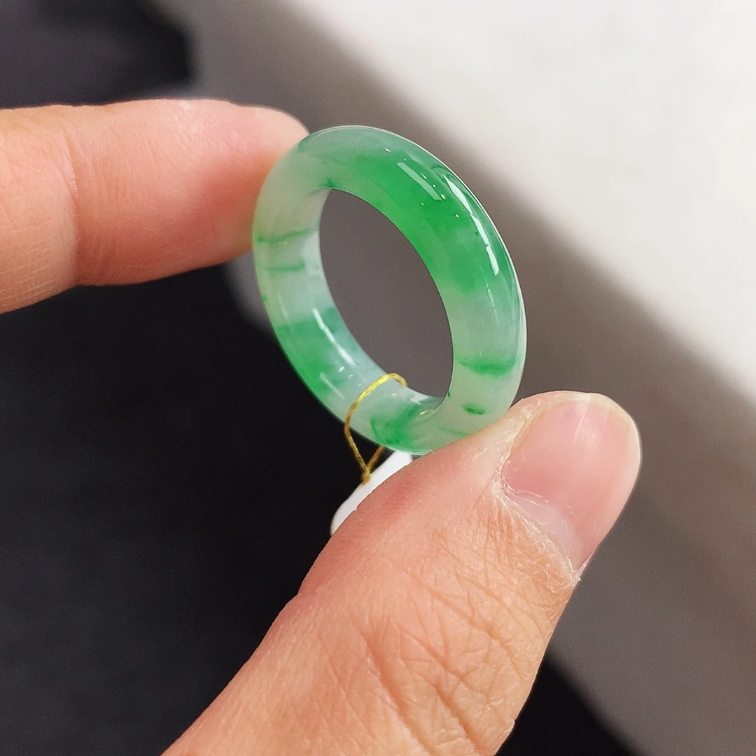 翡翠未镶嵌戒指17号