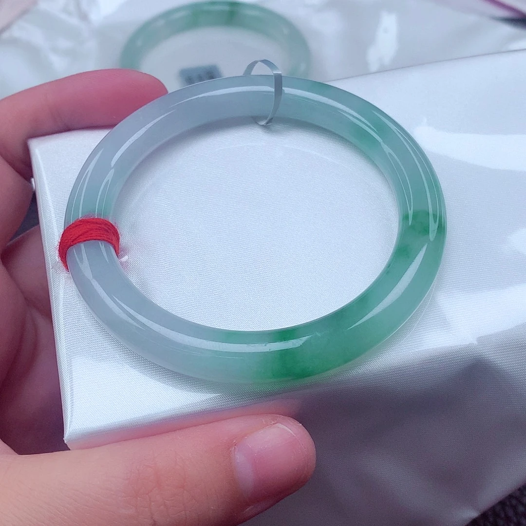 翡翠未镶嵌手镯天然缅甸翡翠A货