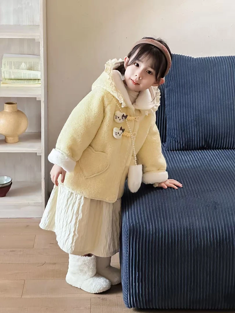 2025年加绒加厚款卡通动漫冬季女大童加绒外套秋冬