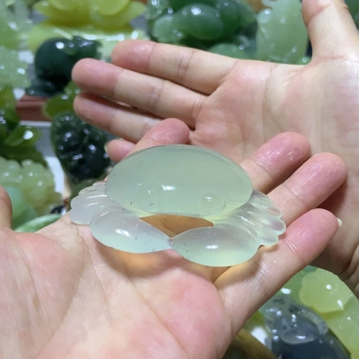 【闪购商品】蛇纹石玉未镶嵌把件