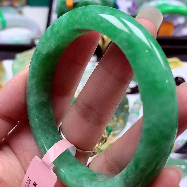 翡翠未镶嵌手镯翡翠