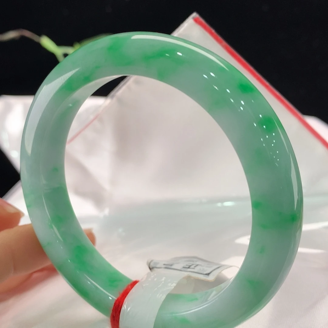 翡翠未镶嵌手镯0261