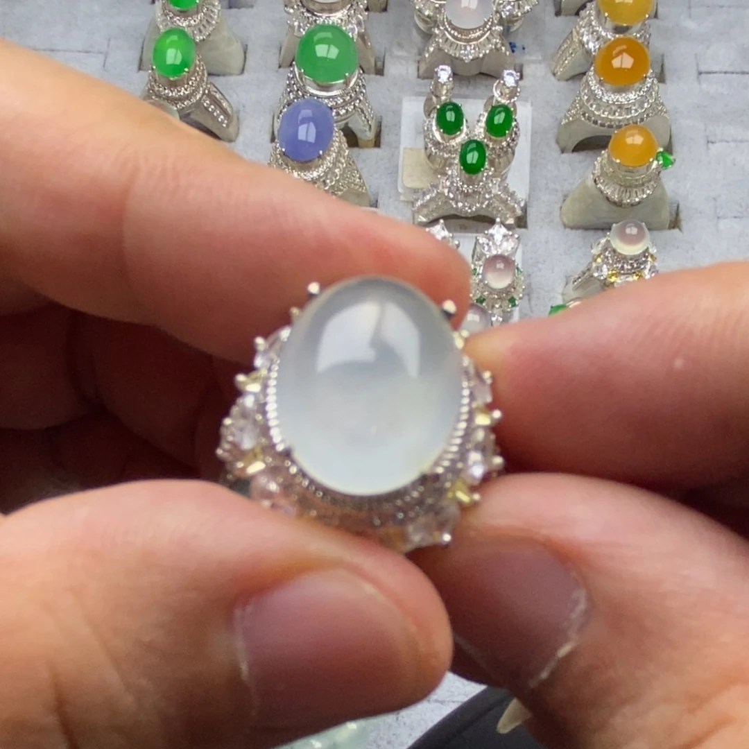 未镶嵌定制翡翠白冰