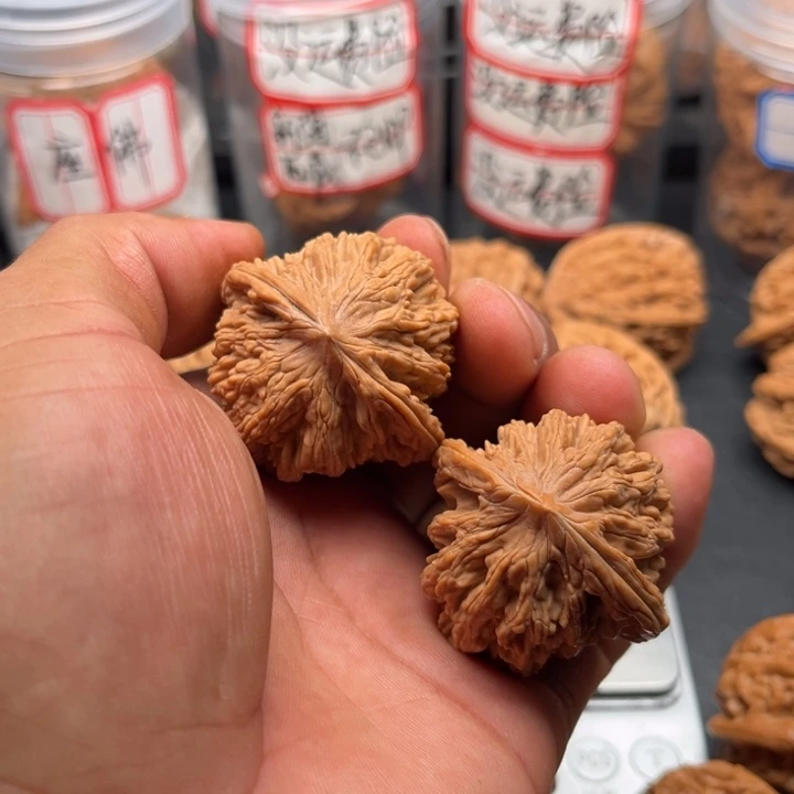 把件文玩核桃虎头42
