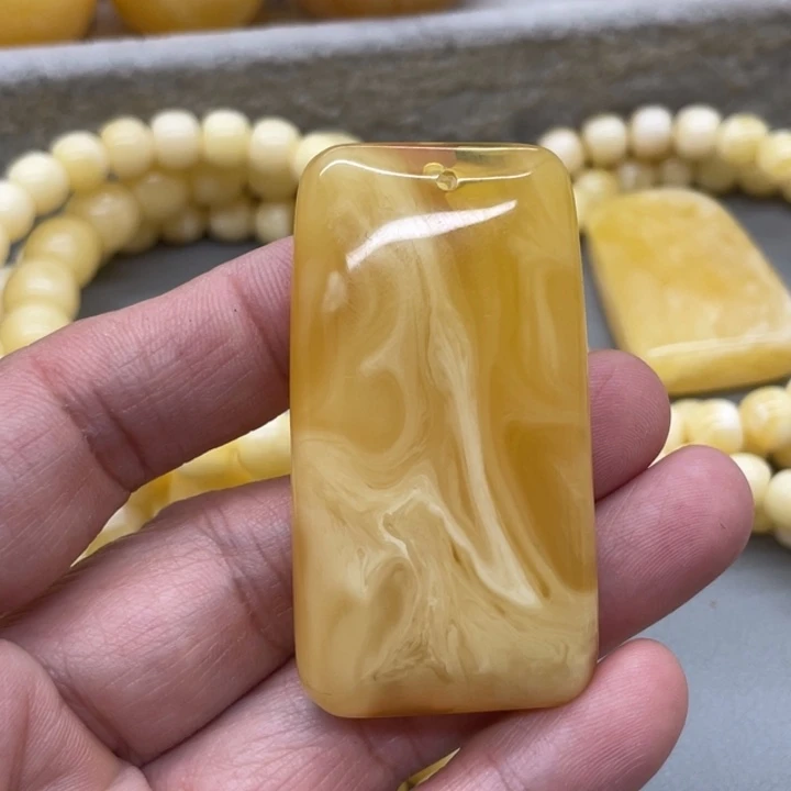 琥珀未镶嵌裸石蜜蜡