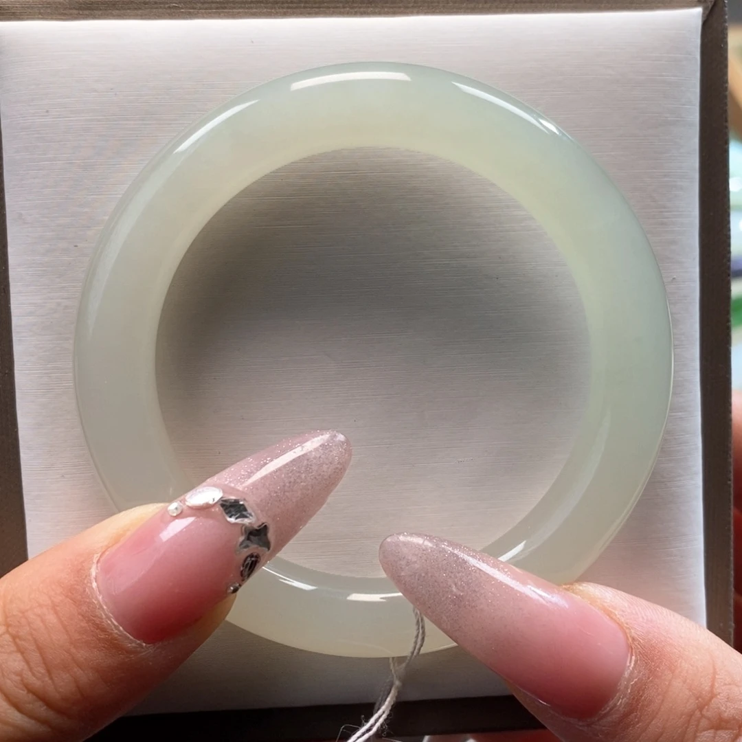 和田玉手镯未镶嵌53