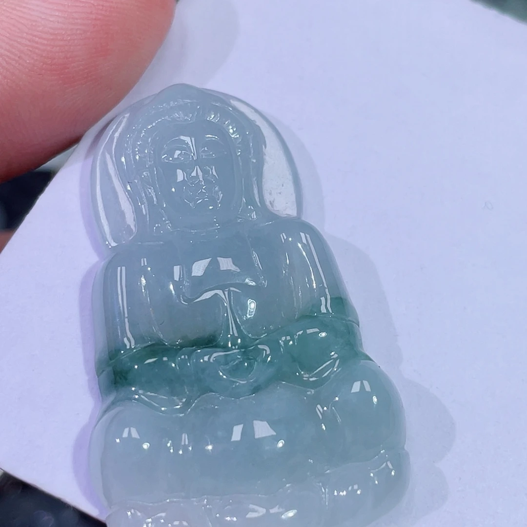 翡翠未镶嵌颈饰观音