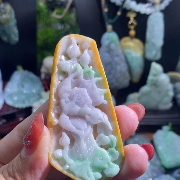 【闪购商品】颈饰未镶嵌翡翠鱼