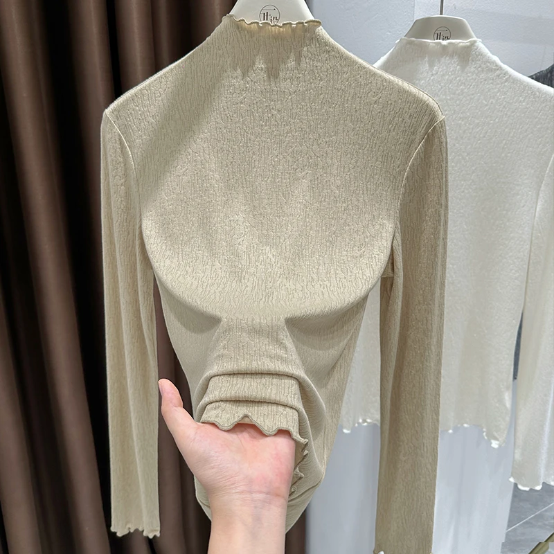 卡其色洋气修身半高领长袖上衣百搭打底衫秋冬新款木耳边针织衫女