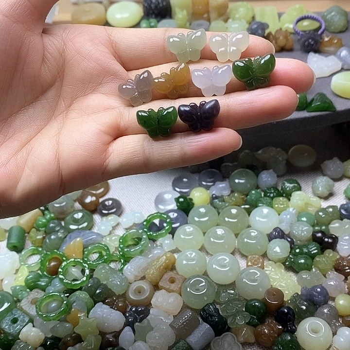 未镶嵌和田玉挂件蝴蝶98一个多样性发其一