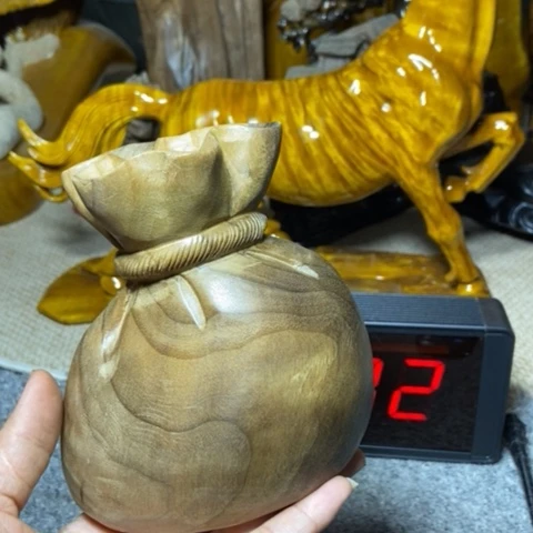 李***师金丝楠代代有福的