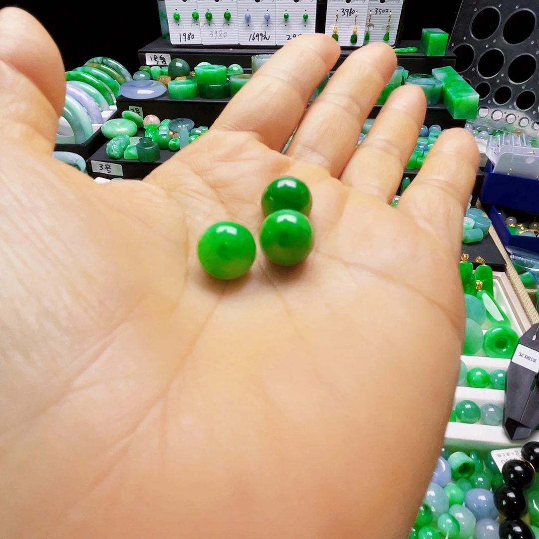 听***淅散珠翡翠卡10.7mm三个圆珠