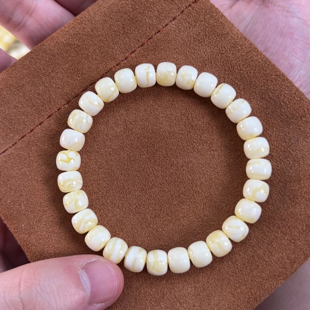 琥珀未镶嵌手串8mm