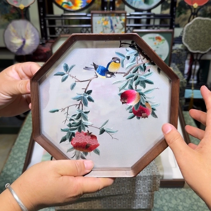 刺绣手工苏绣工艺制作技艺精湛