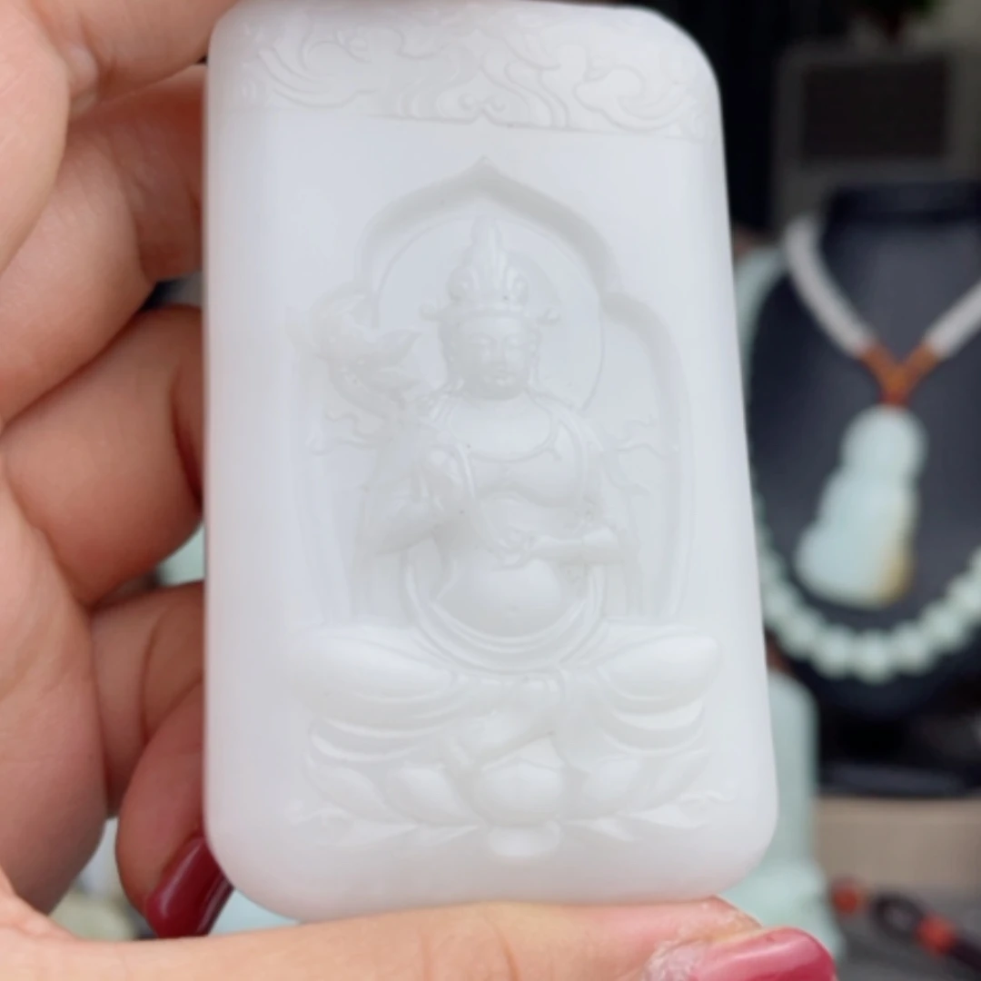 【闪购商品】颈饰未镶嵌和田玉