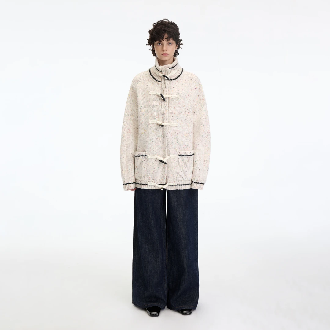 出逃赤岗西  慵懒羊毛立领牛角扣彩点宽松针织毛衣外套