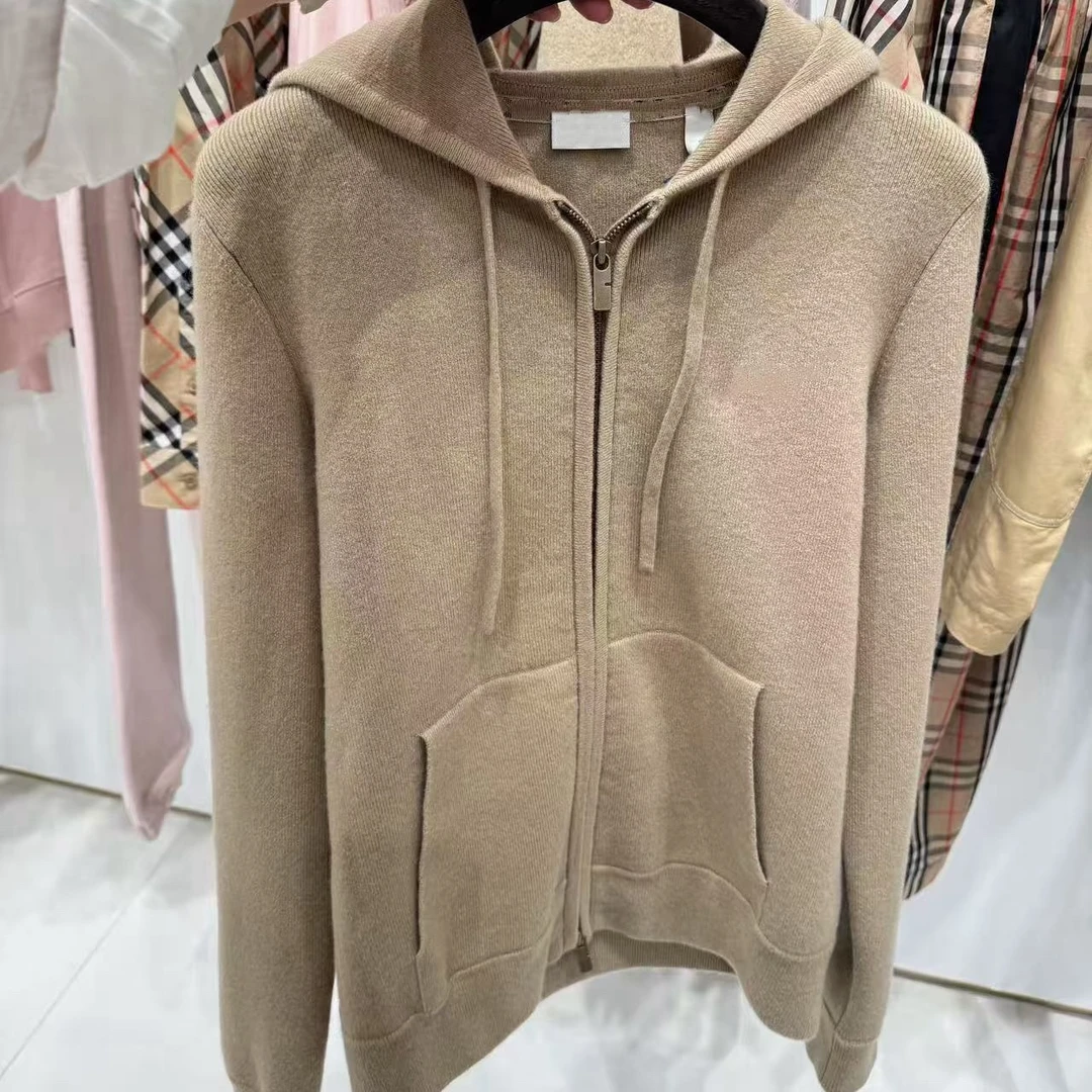 小图图女款咖色拉链外套