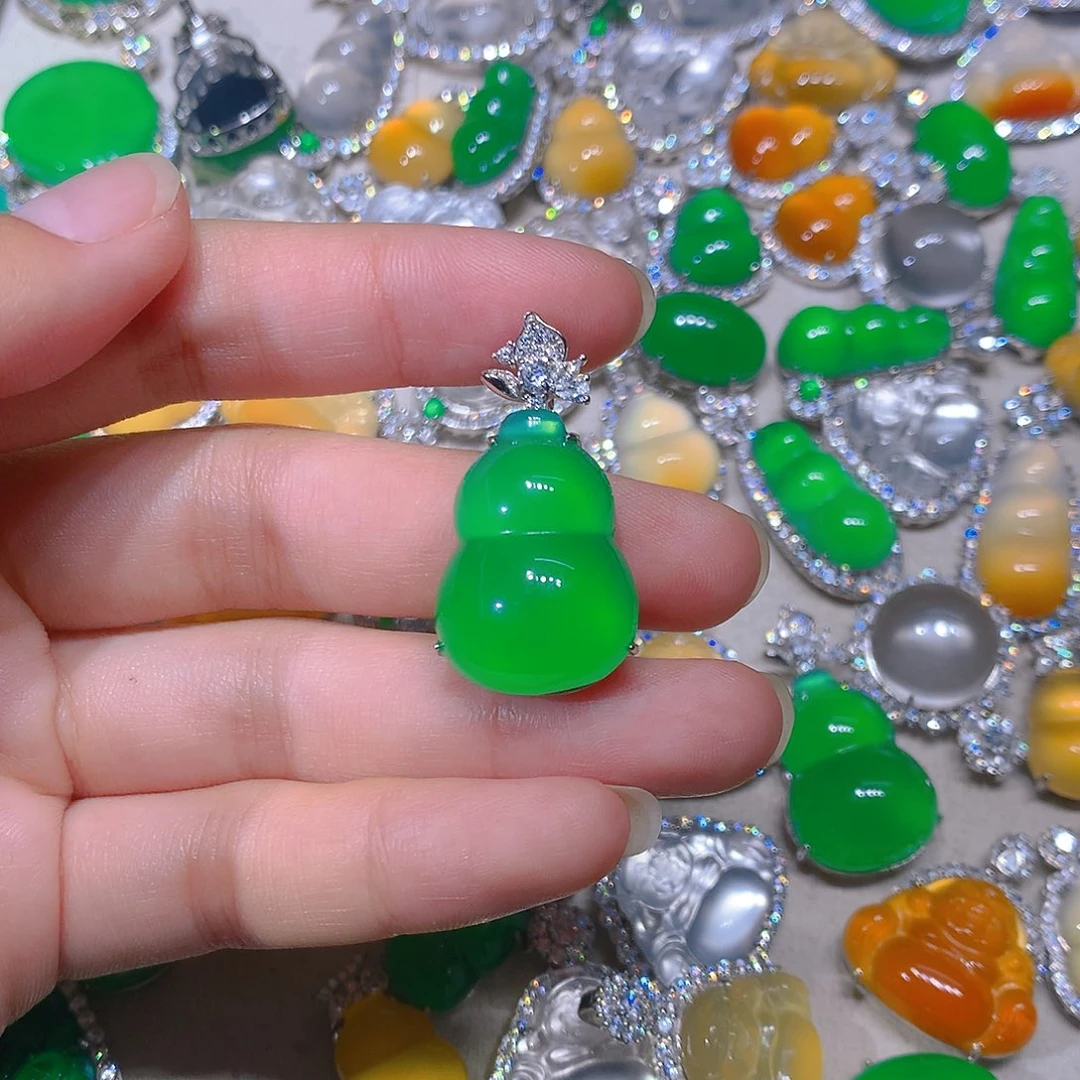 玛瑙/玉髓颈饰银S925镶嵌啧**啧