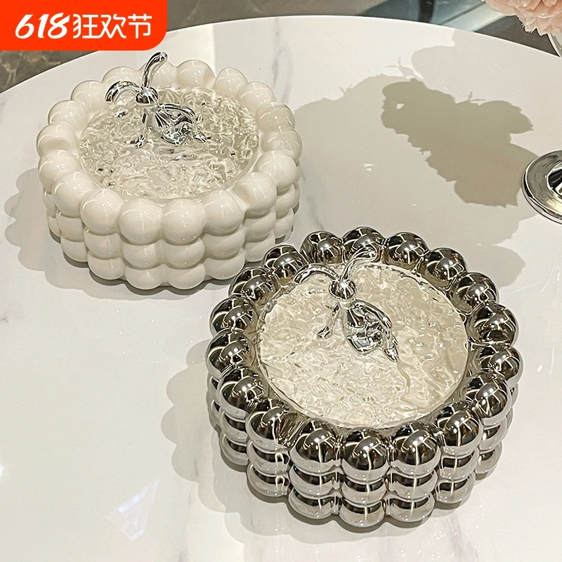 轻奢陶瓷烟灰缸家用客厅高级感创意个性高档大气带盖防飞灰摆件