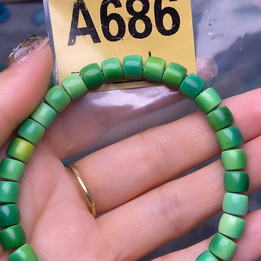 十堰原生态绿石头特色手工配饰