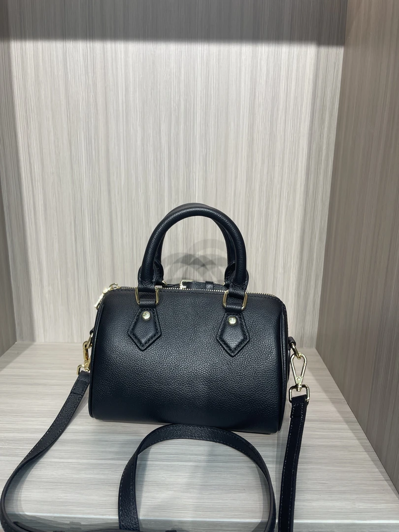 [小熊猫黑]PereonaI TaiIor百搭轻盈简约休闲时尚女斜挎经典包