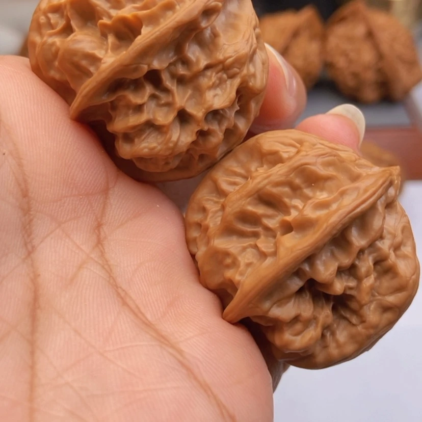 【闪购商品】文玩核桃把件37.5龙脊