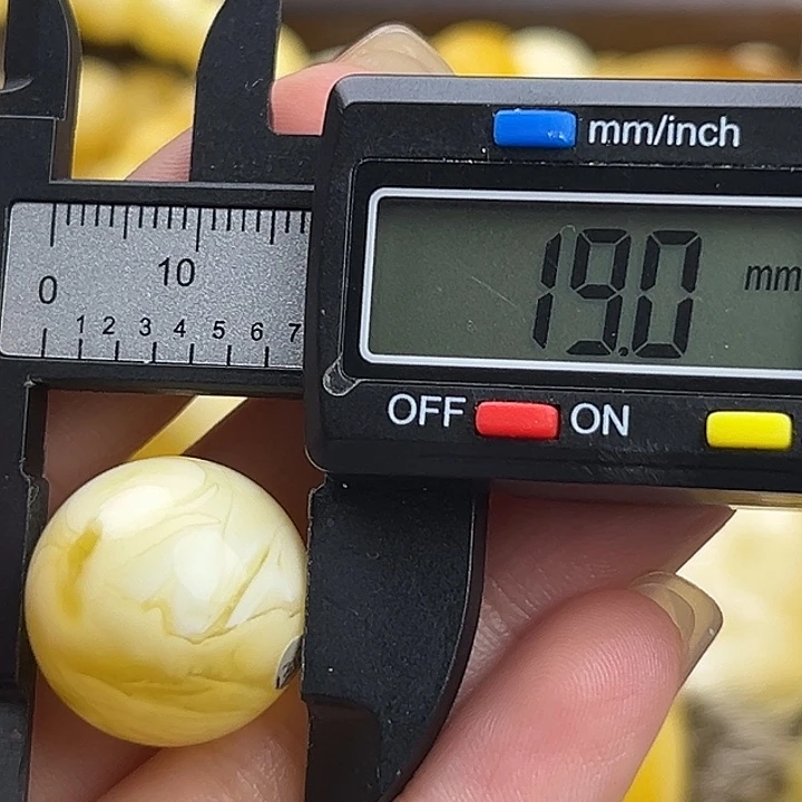 蜜蜡未镶嵌裸石蜜蜡28