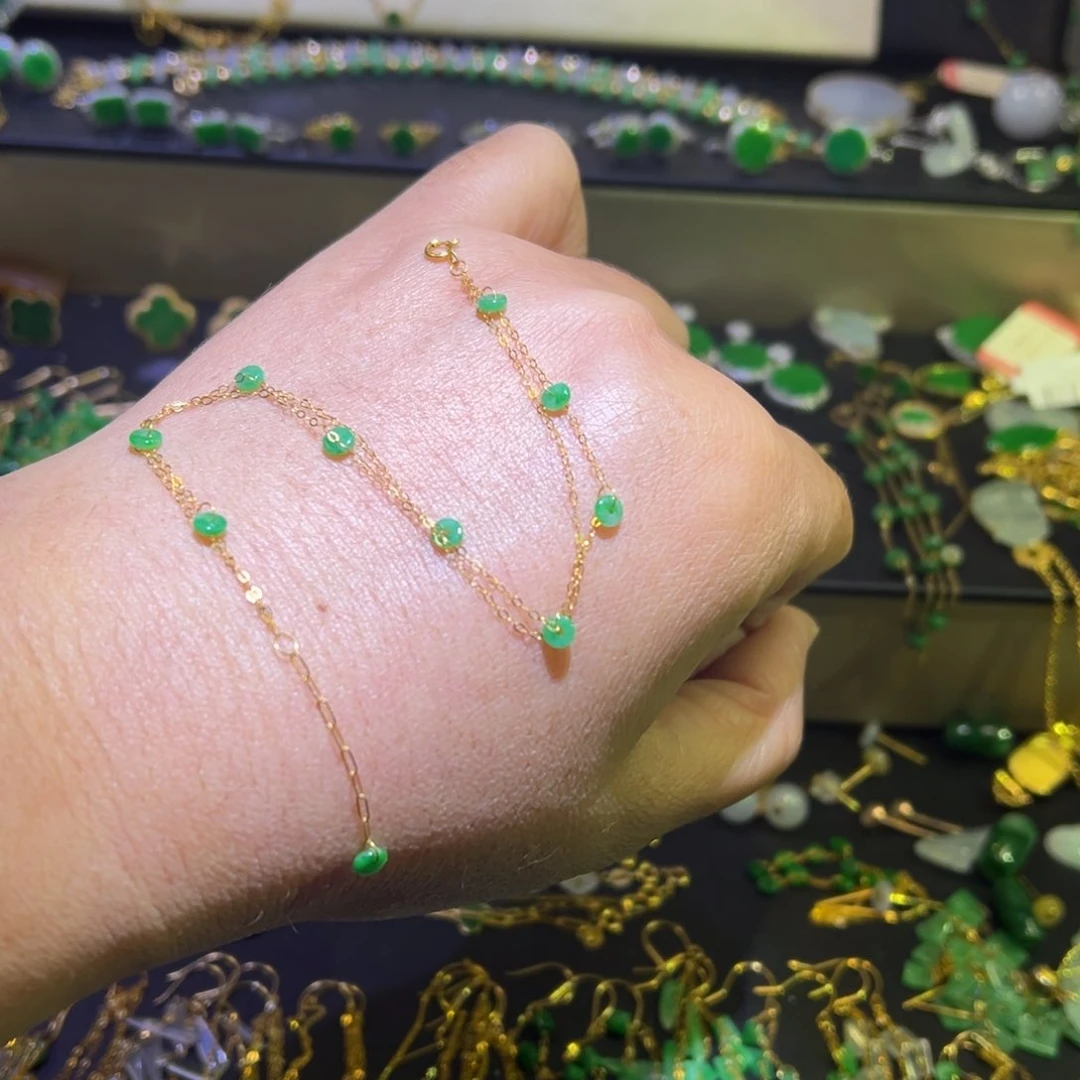 颈饰18K金镶嵌翡翠手链