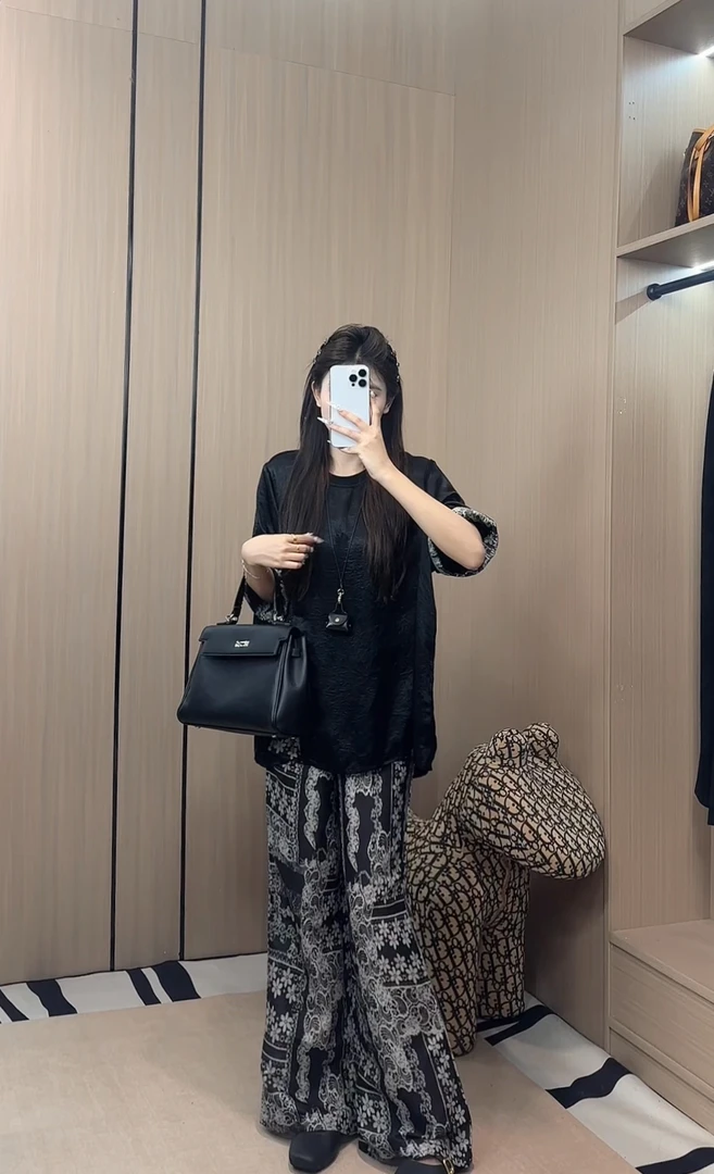 【允儿严选】夏季时尚气质显瘦设计复古印花侧边拉链套装