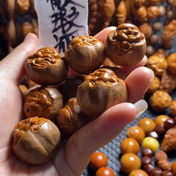 吊坠橄榄核真*微上色