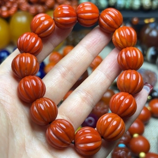 屁***事玛瑙/玉髓未镶嵌颈饰