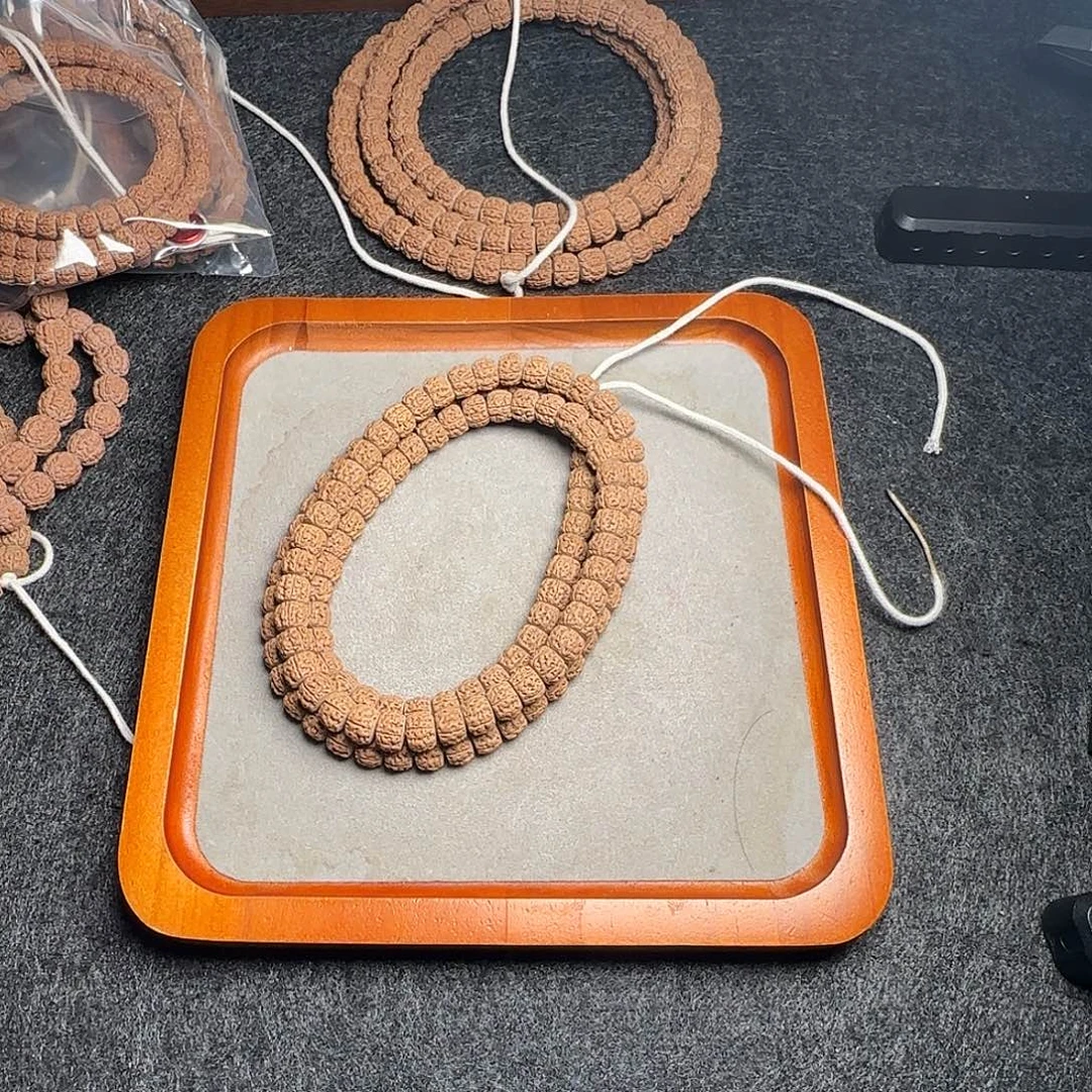 一****金刚菩提吊坠盘龙