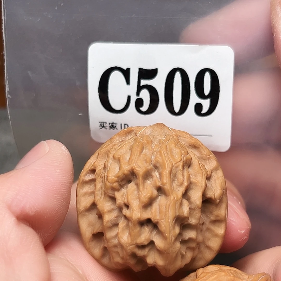 文玩核桃吊坠38野狼