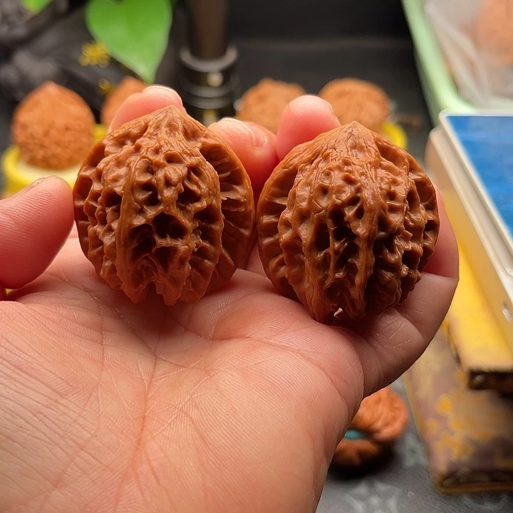 文玩核桃把件曹大龙边41