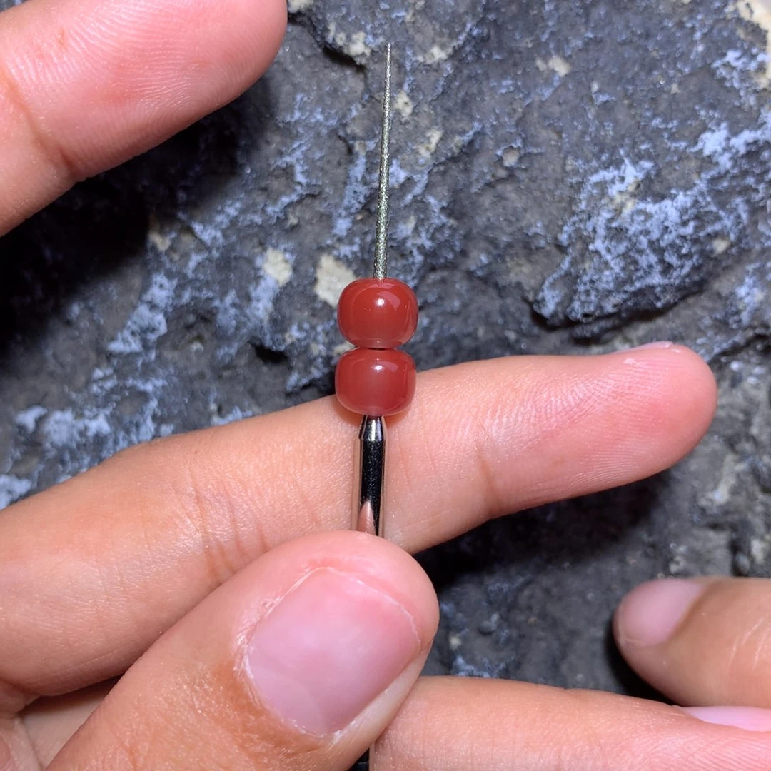 南红玛瑙未镶嵌老型对珠6.9×5.7