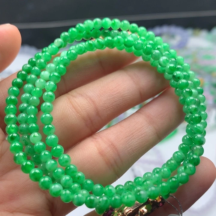 翡翠手镯未镶嵌卡