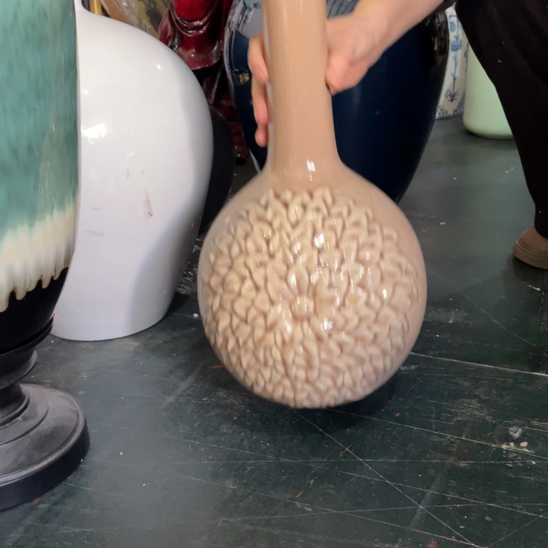 陶瓷花瓶，家居摆件。