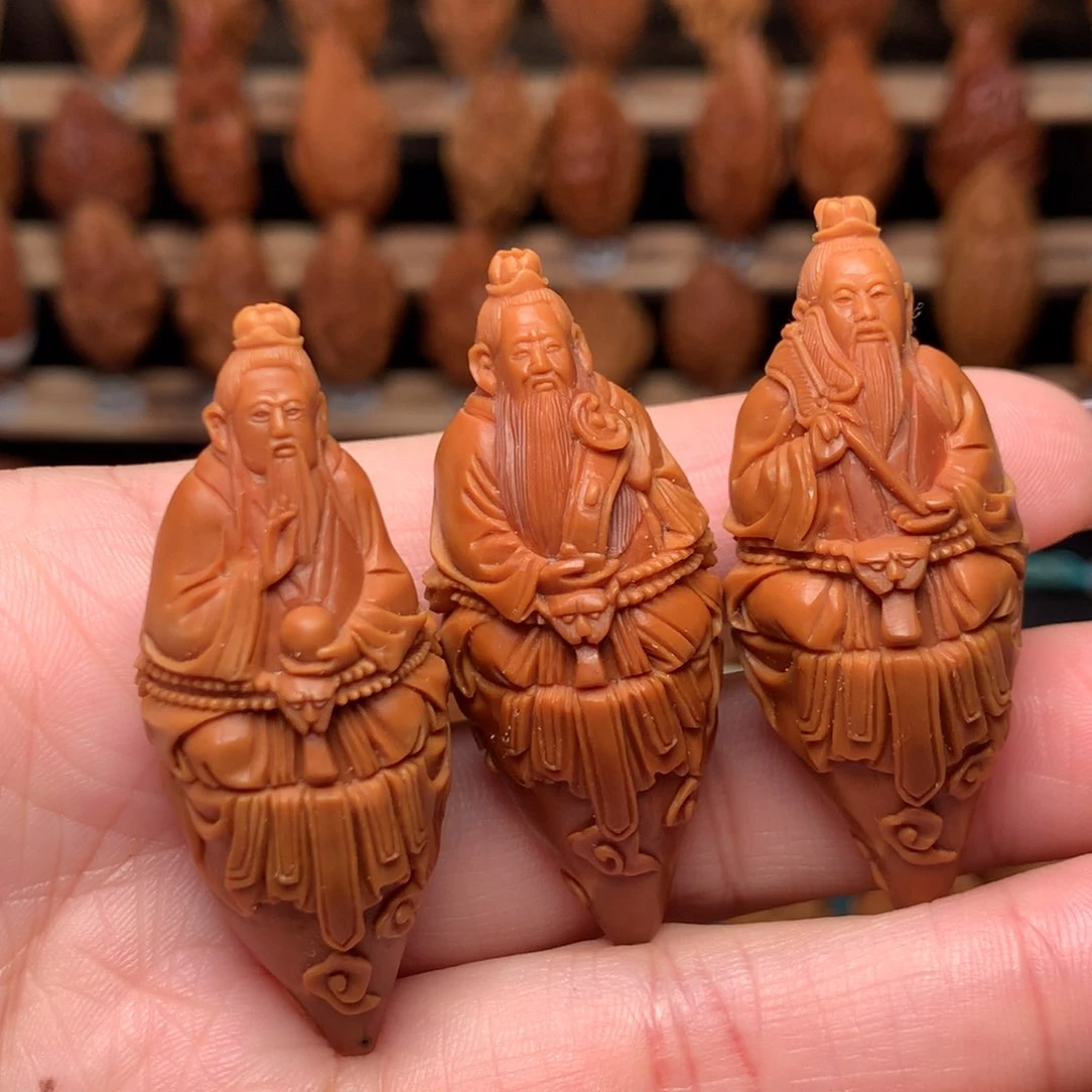 把件橄榄核三清祖师