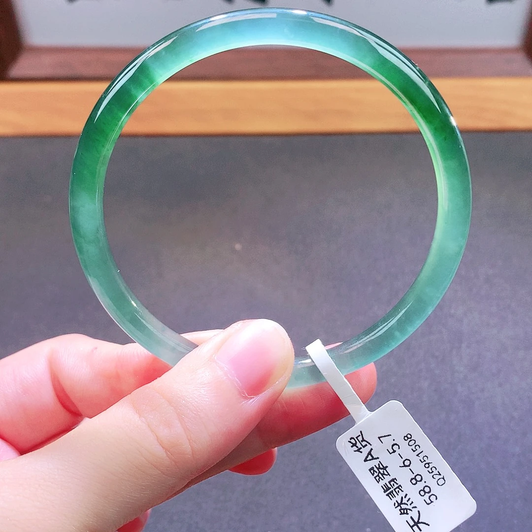 翡翠未镶嵌手镯天然翡翠