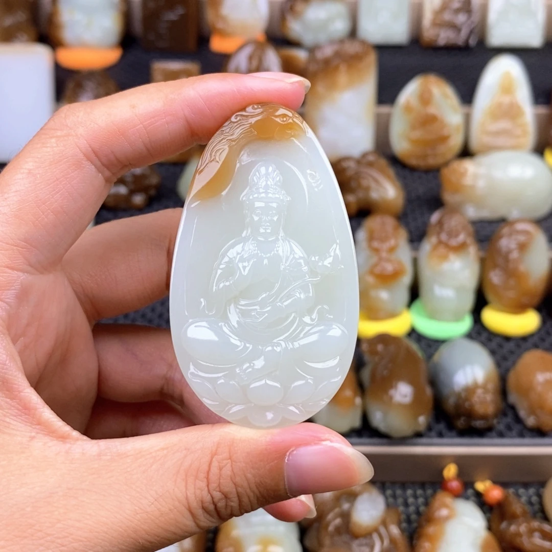 用***2和田玉未镶嵌颈饰