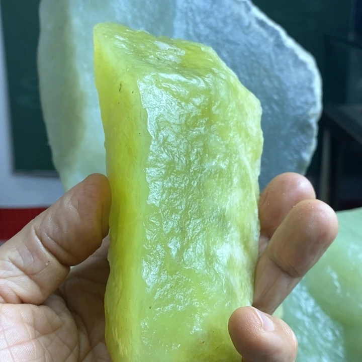 蛇纹石玉珠宝岫玉原石未镶嵌