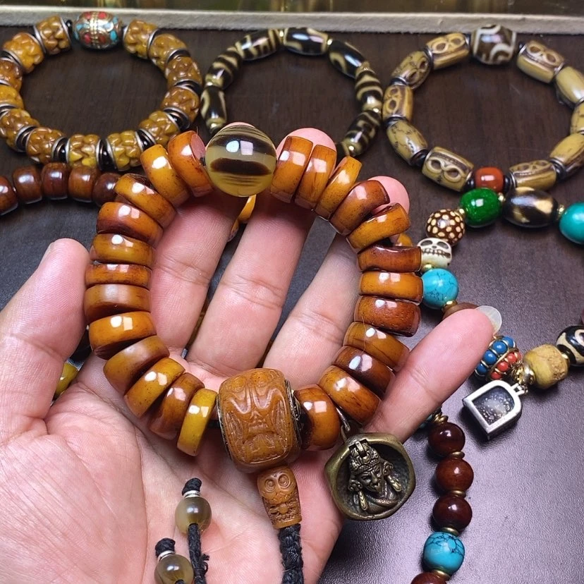 【闪购商品】玻璃颈饰我们要好好学习