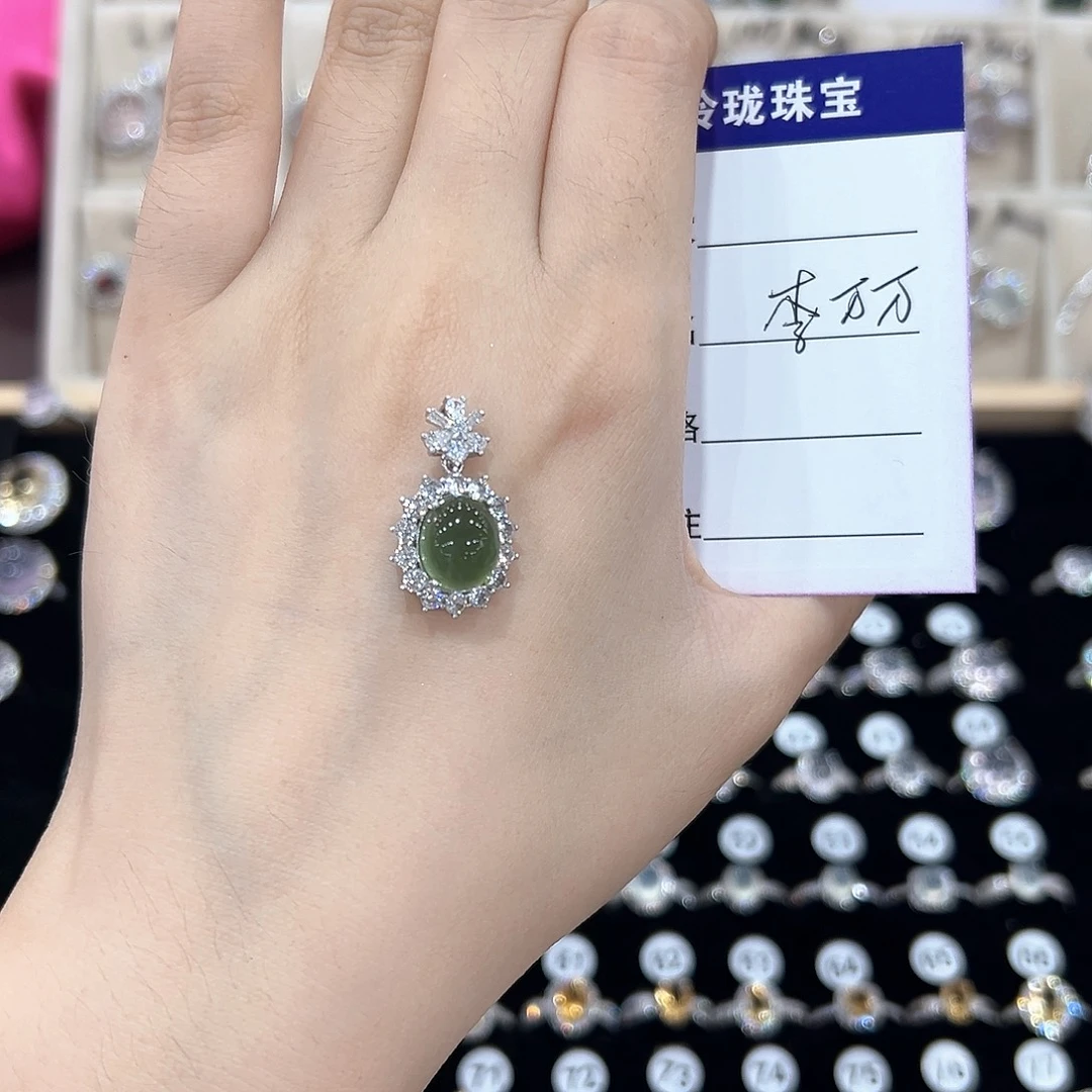 李***万戒指银S925镶嵌黄晶