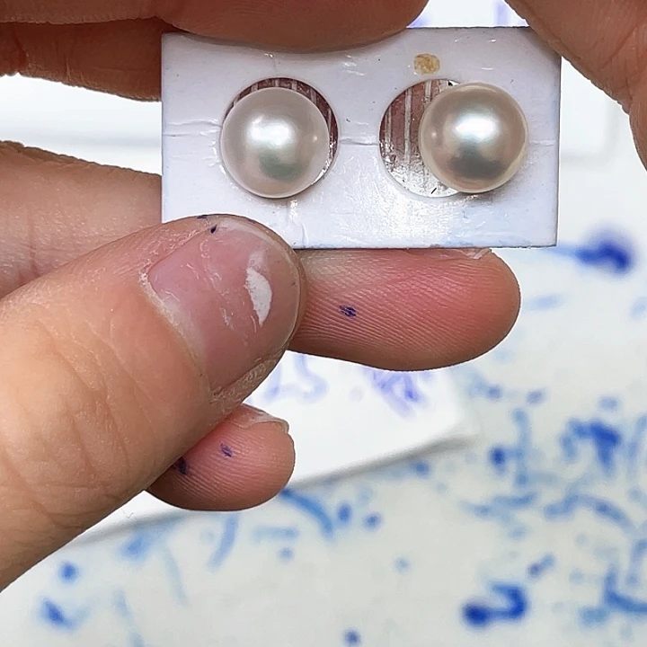 淡水珍珠耳饰银S925镶嵌大*。