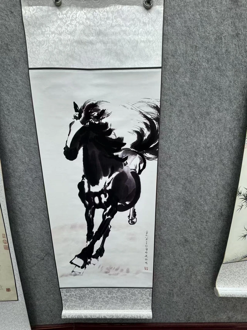 【精品复仿】《奔马》小轴艺术微喷复刻装裱玄关装饰画