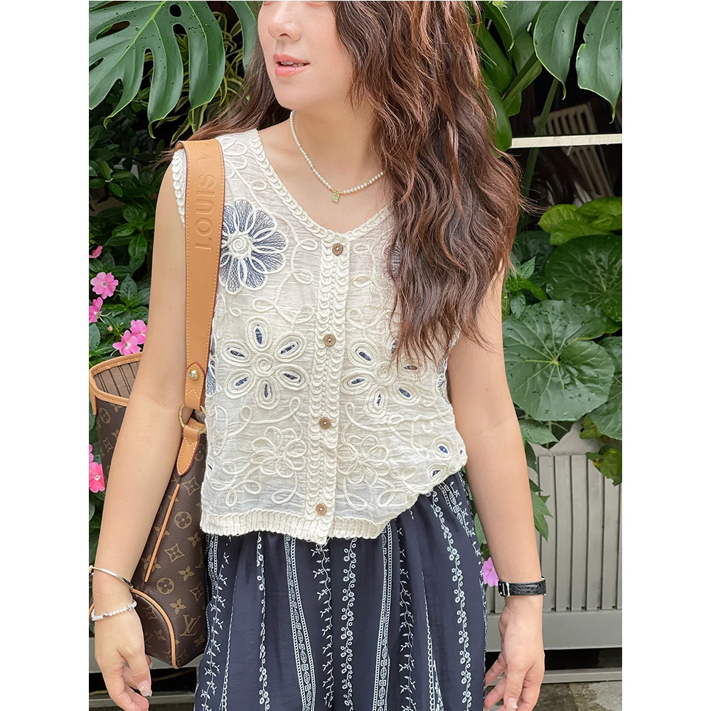 WenWen小个子新中式国风刺绣镂空无袖背心衬衫高级感上衣4034