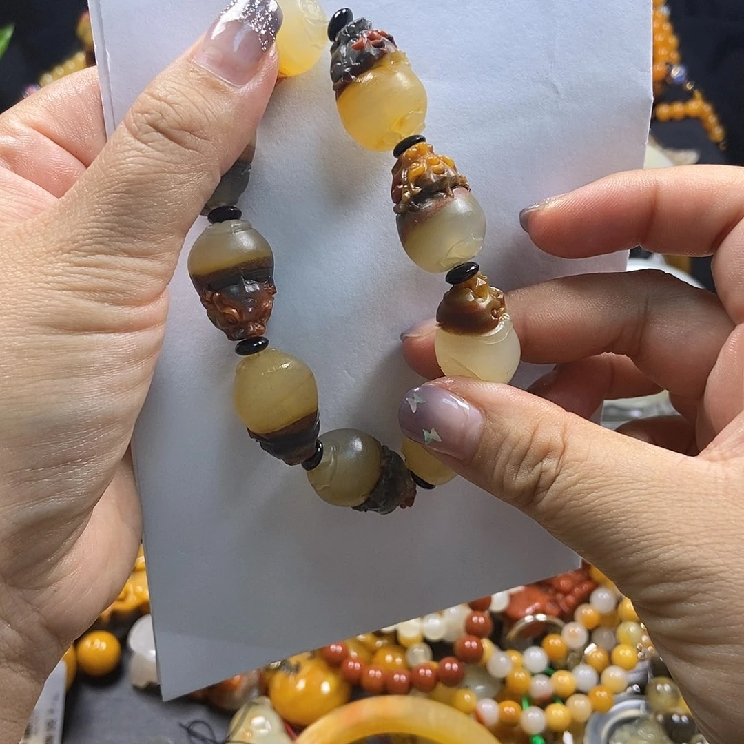 博***裕石英质玉（黄龙玉）未镶嵌手链H