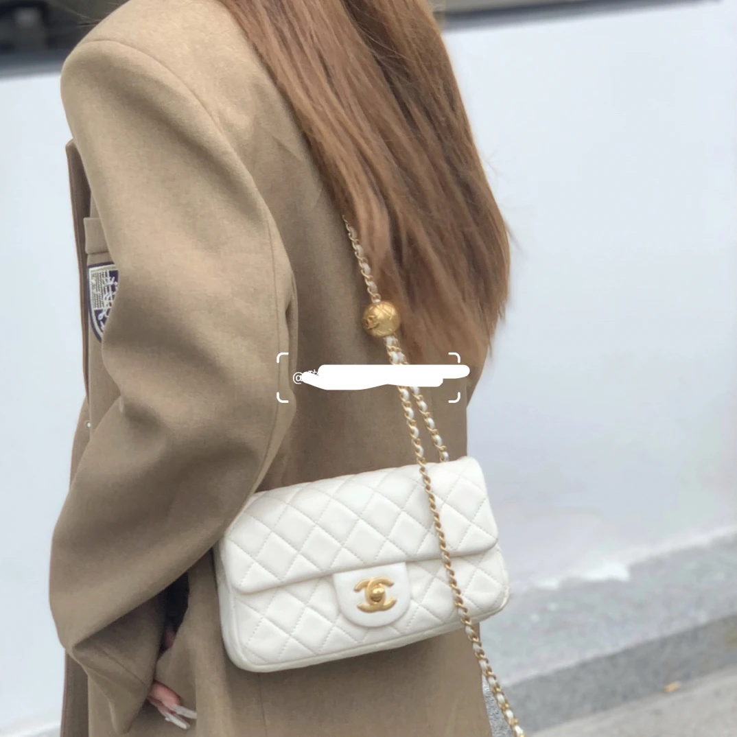 95新 Chanel/香奈儿 白色金球cf大mini斜挎包43266142